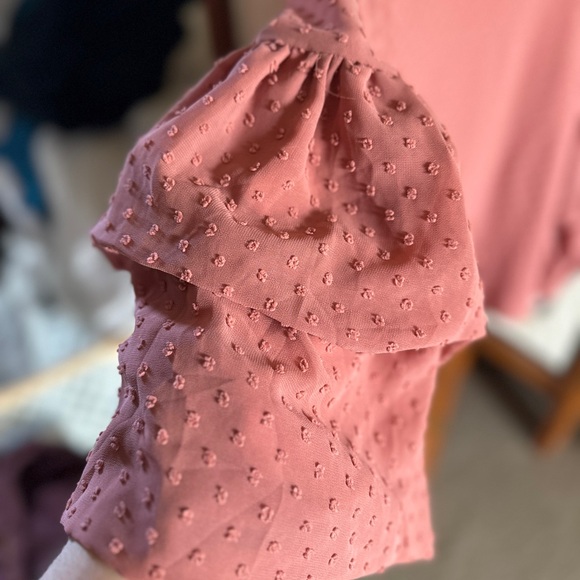 Pink long bubbled sleeved blouse - Picture 2 of 4